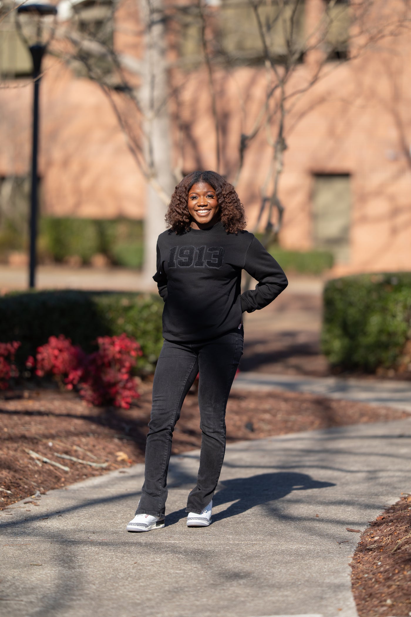 All Black 1913 Sweatshirt (Unisex Sizing)